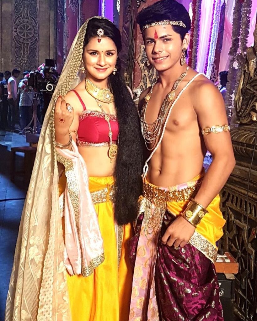 Avneet Kaur with Siddharth Nigam in Tv Show Chandra Nandini