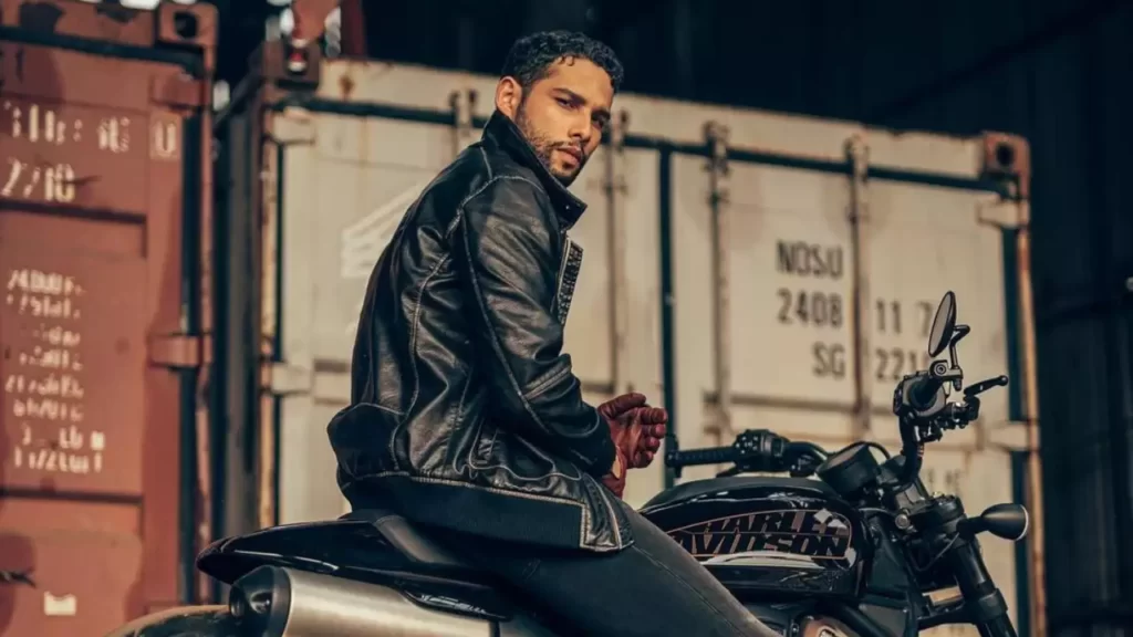 Siddhant Chaturvedi Biography : Age, Height, Girlfriend, Networth 8 siddhant harley davidson