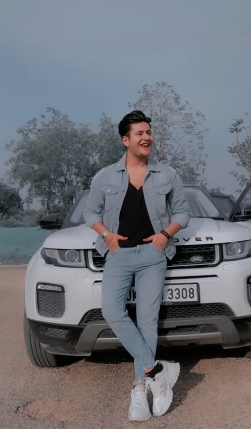 Manjul Khattar Biography - Famous TikTok Star 8 Manjul Khattar Range Rover