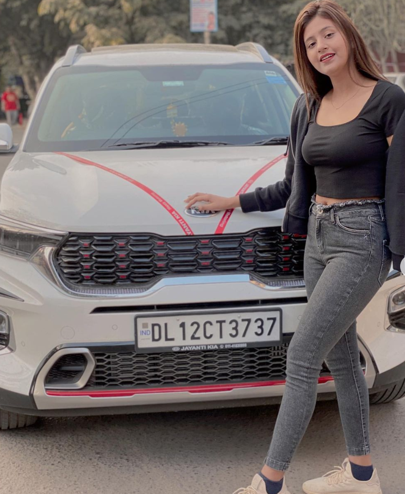 Anjali Arora with her new Kia seltos car