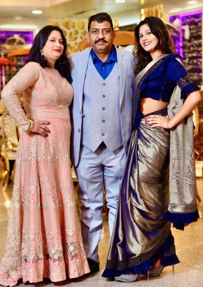 Anjali Arora with her father and mother