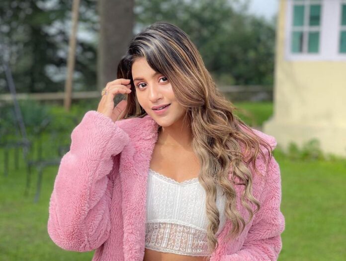 Anjali Arora Biography - Wikibiotv.com