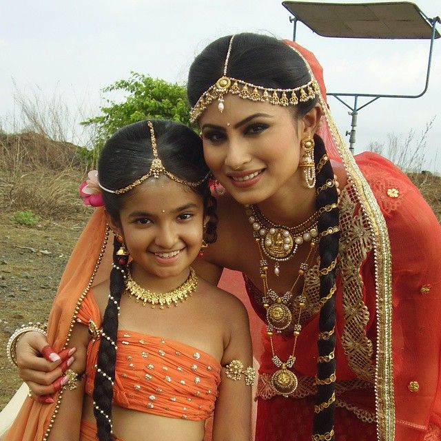 Anushka Sen Biography - Known for Playing Rani Laxmi Bai in Tv Show 'Jhansi Ki Rani' 4 Anushka Sen in devon ke dev mahadev tv show Lifeok.