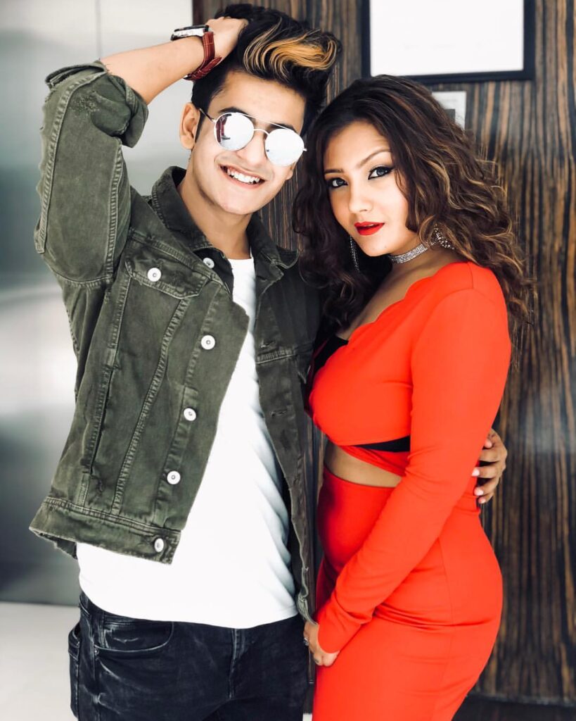 Manjul Khattar with ex girlfriend Aashika Bhatia