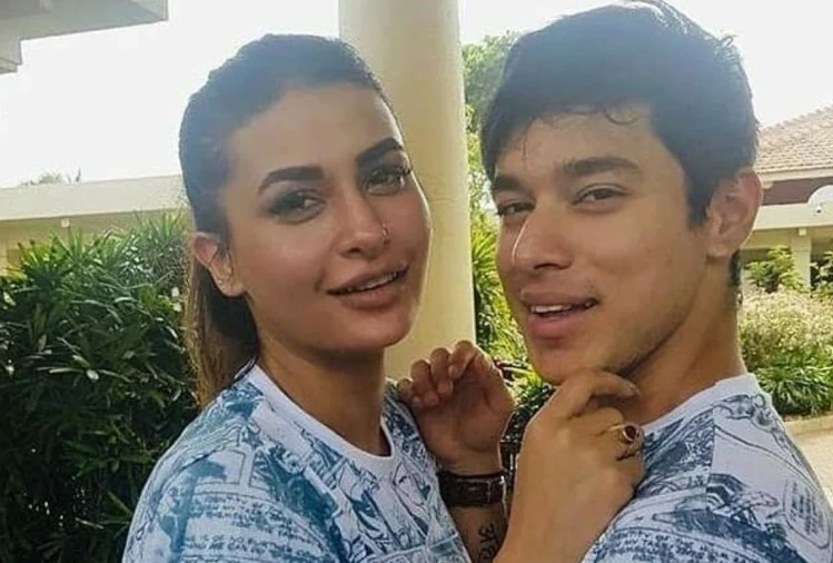 Pratik Sehajpal with ex girlfriend Pavitra Punia 