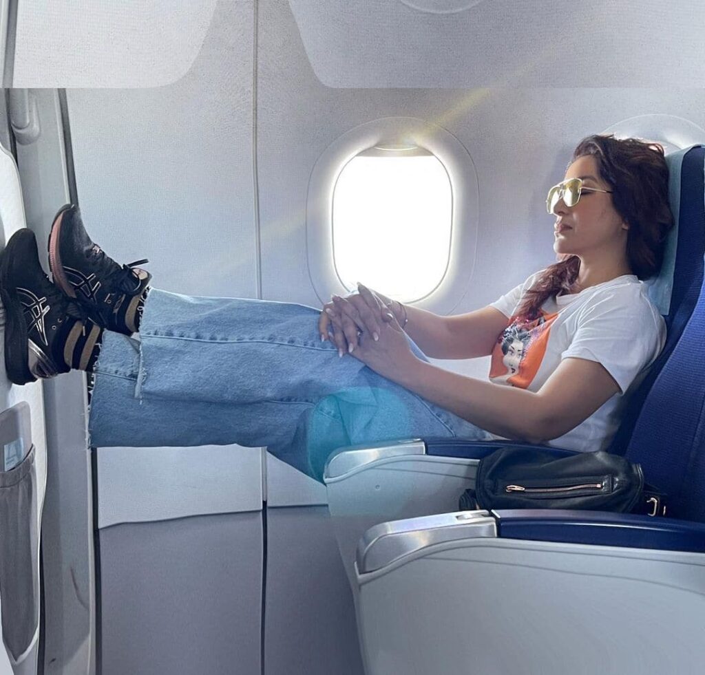 Tisca enjoying luxury travel in business class