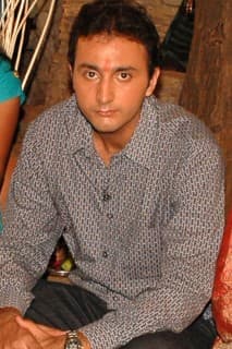 Ashutosh Pandey in Miya Biwi Aur Murder Web Series on Mx Player free - wikibiotv