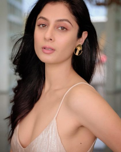Udan Patolas (Amazon Mini Tv Series) Cast, Real Names, Story, Watch Free 2 Sukhmani Sadan as Lovelle in amazon mini tv series 'Udan Patolas' - Wikibiotv.com