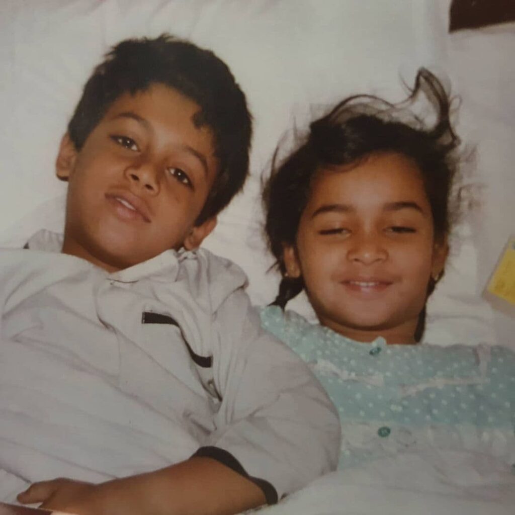 Vishwas Kini childhood pic with his sister Aksha Kini