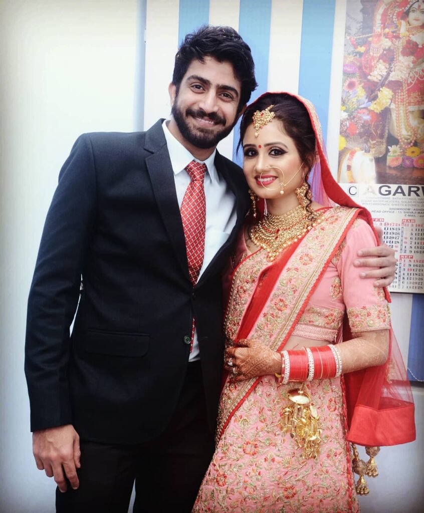 Udit Arora Sibling Aditi got Married - wikibiotv.com