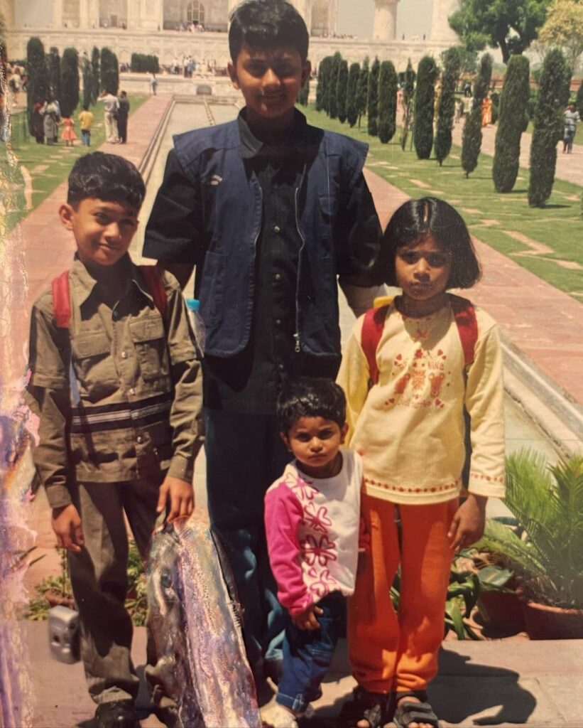 Anam Darbar with Siblings