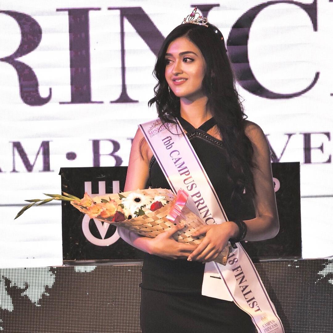 Gayatri Bhardwaj (Dhindora) Age, Figure, Movies, Web Series.