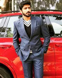 Crash Course (Amazon Prime) Web Series Cast, Story, Real Names, Release Date, Episodes 3 Udit Arora as Binny Agarwal in crash course