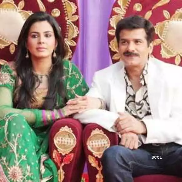 Kirti Kulhari Age, Height, Husband, Family, Web Series, Movies, Net Worth 16 Credit BCCL, Kirti in Khichdi - The Movie