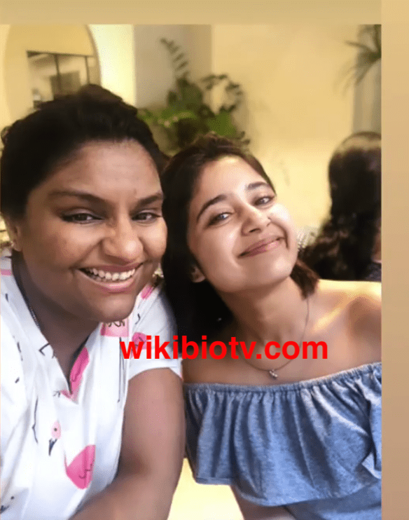 Shweta Tripathi's Elder Sister