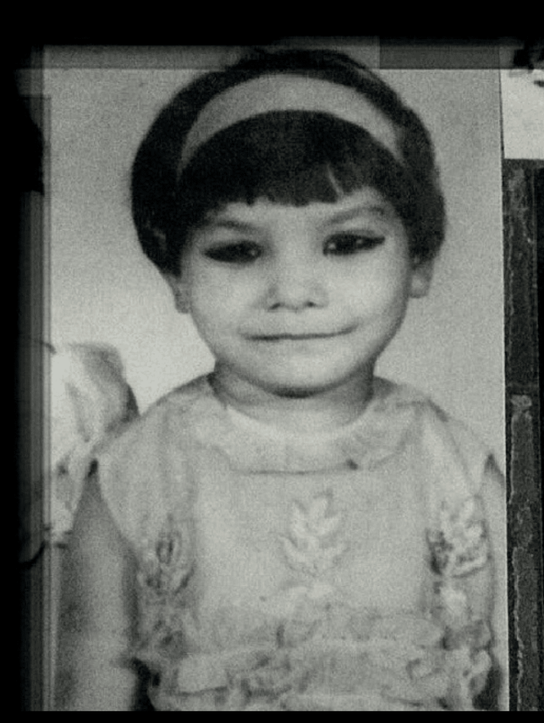 Sunita Rajwar Height, Age, Family, Web Series, Movies 2 Sunita Rajwar Childhood Pic