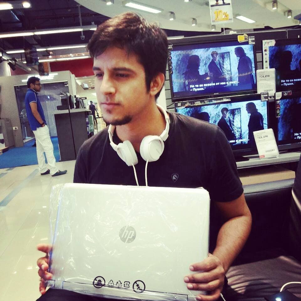Pranay Pachauri Age, Height, Wife, Family, Web Series, Movies, Net Worth 9 Pranay Pachauri first laptop from his first pay cheque.