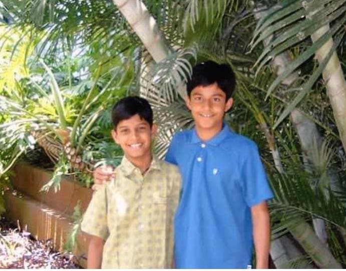 Pranay Pachauri Childhood Pic with his brother Sameer