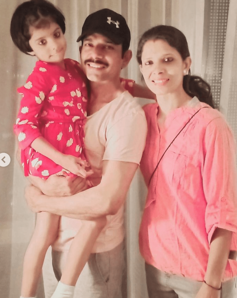 Vineet Kumar Singh Sister & Niece