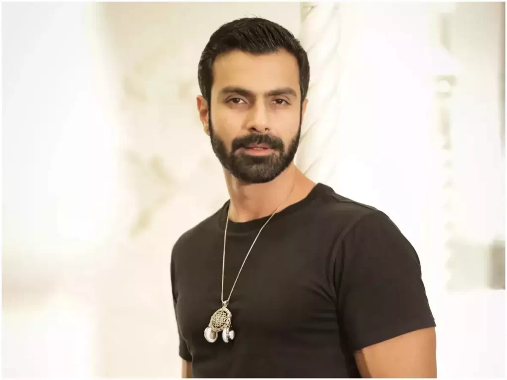 Womaniya Tv Show Cast Details - Atrangii OTT App and Channel 7 Ashmit Patel