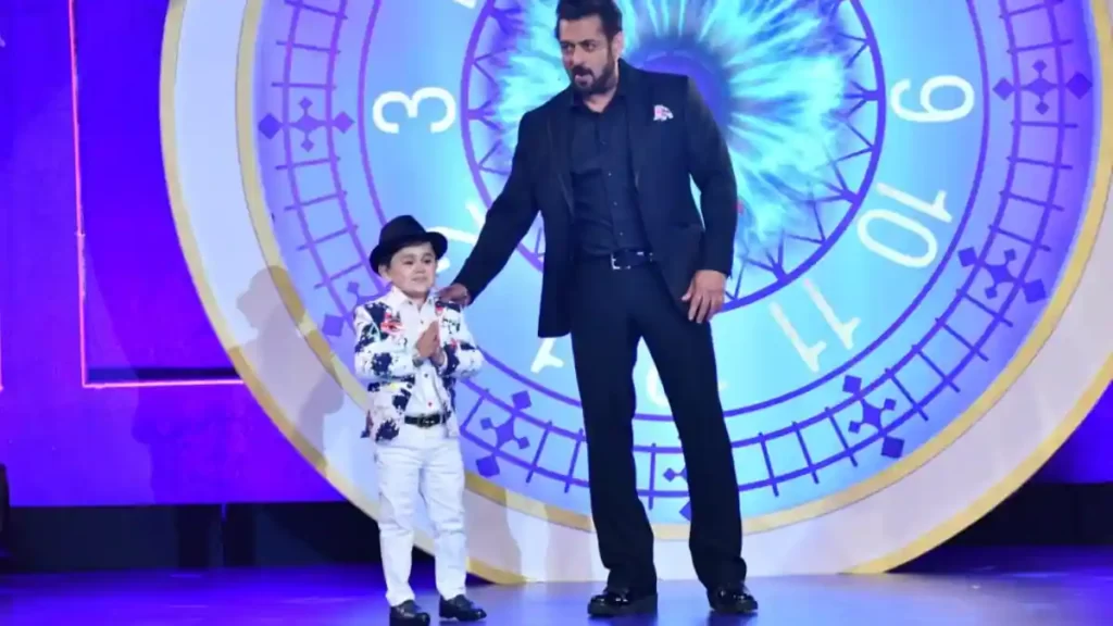 Abdu Rozik (Bigg Boss 16 Contestant) Net Worth, Country and Family 1 Abdu rozik in bigg boss 16