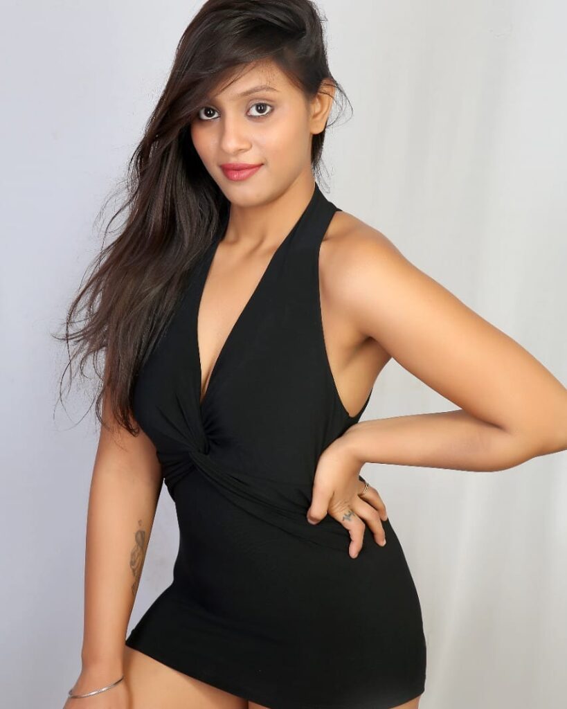 Pihu kanojia height, figure and breast size