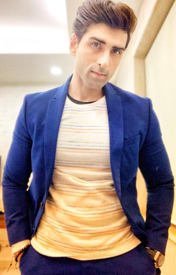 Jai Hanuman Sankat Mochan Naam Tiharo Cast, Dangal Serial, Release Date, Time, (November 2022) 14 Akshay Dogra