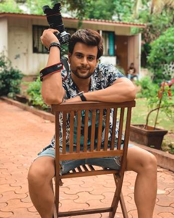 Ashish Trivedi in Dharam Patni serial Colors tv