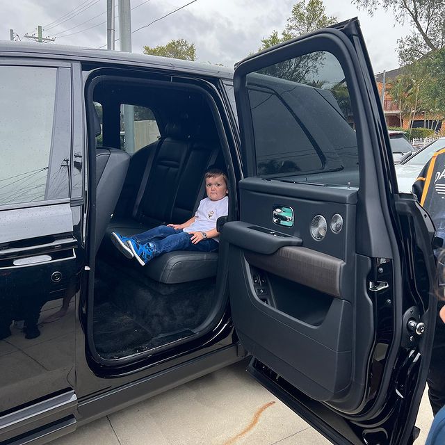 Hasbulla (Mini Khabib) Age, Height, Disease, MMA, Parents, Girlfriend, Net Worth 7 Hasbulla Rolls Royce Car