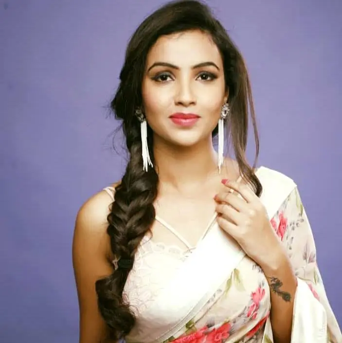 Charmsukh Web Series List, Cast, Actress, Ullu (2023)