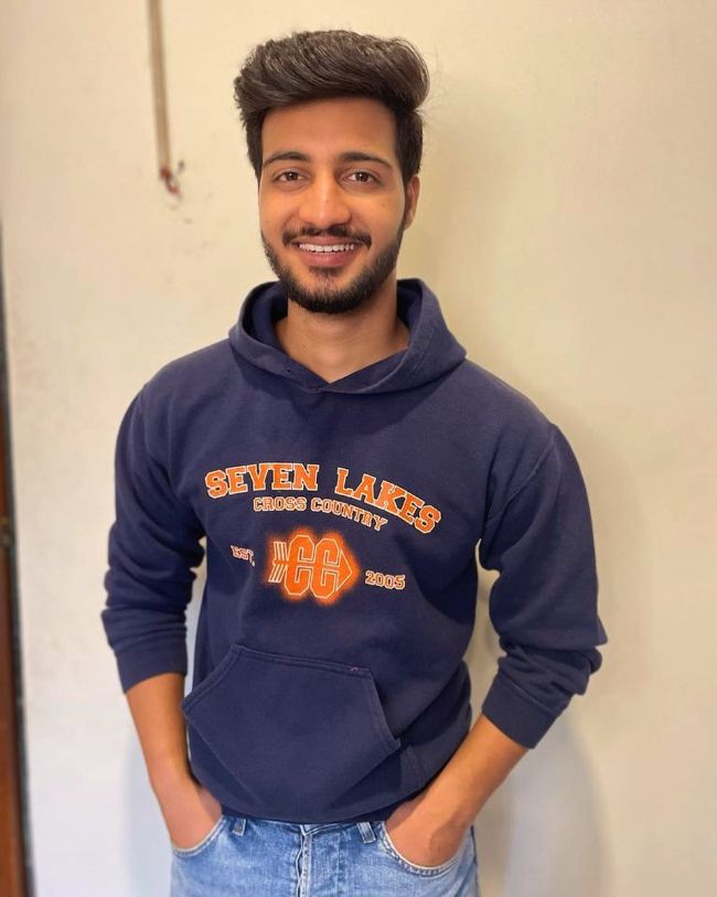 Charmsukh Jane Anjane Mein Cast, Story, Actress and Release Date 1 Hritik Yadav Ullu web series Charmsukh Jane Anjane Mein actor