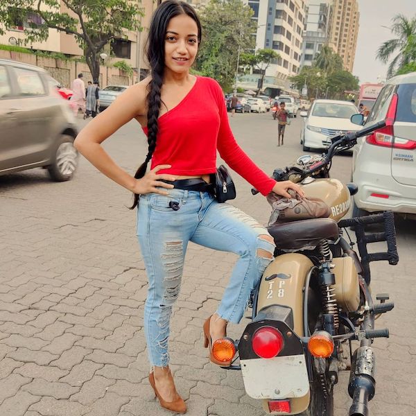 Charmsukh Web Series List, Cast and Actress (January 2023) 12 Mishti Basu actress