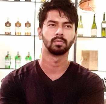 Love Guru Cast, Actress, Story, Release Date, Ullu App 4 actor Shuman das in Ullu web series love guru part 1