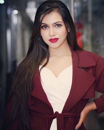 Palang Tod Caretaker Cast, Actress, Story, Release Date, Ullu App 3 Simran Khan as Nurse in Palang Tod Caretaker Web Series