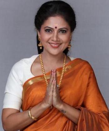 Teri Meri Doriyaan Cast (Starplus), Actors, Roles, Release Date 11 Anita Kulkarni