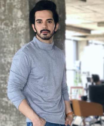 Dear Ishq Show Cast (Hotstar), Actors, Role, Release Date, Trailer 8 Buneet Kapoor