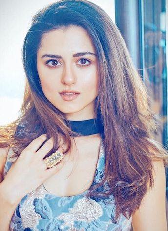 Pitchers Season 2 Cast (Zee5), Actors, Roles, Release Date 7 Riddhi Dogra
