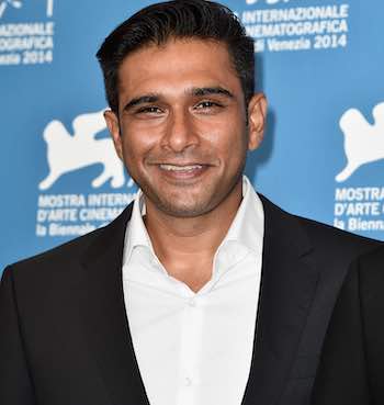 Lootere Web Series Cast (Hotstar), Actors, Roles, Release Date (2023) 1 Vivek Gomber playing lead role in Lootere web series on Hotstar - wikibiotv.com (2023)