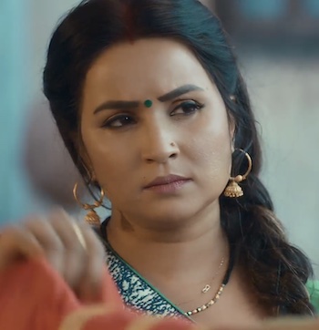 Malai Web Series Cast (Ullu), Actress Name, Role, Story, Photos, Release Date 1 Actress playing Bahu's role in Malai web series