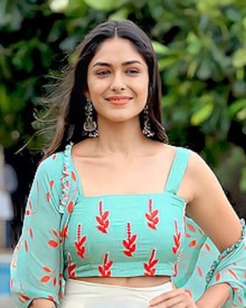 Mrunal Thakur is playing the role of Veda in Lust Stories 2