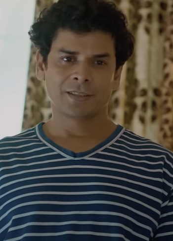 Dekhi Andekhi Web Series Cast (Ullu), Actress Name, Photos, Release Date 3 Dev as tenant in Ullu web series Dekhi Andekhi