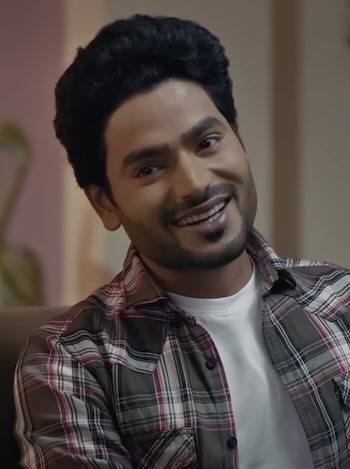 Dekhi Andekhi Web Series Cast (Ullu), Actress Name, Photos, Release Date 4 Guitar Teacher in Ullu web series Dekhi Andekhi