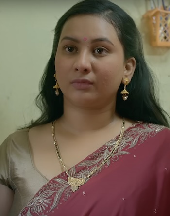 Prajakta Jahagirdar is playing the role of Chachi in Ullu web series Chachi No. 1