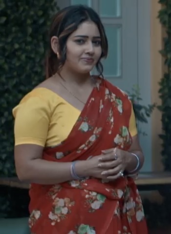 Playing the role of Maid Jhumri in ullu web series Chahat 2023