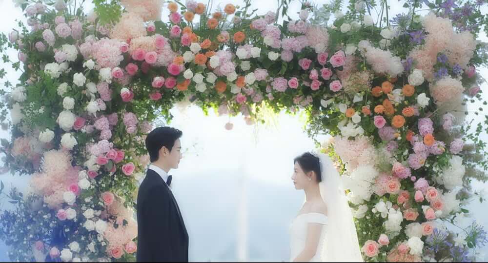 Episode 1 - Baek Hyun-woo and Hong Hae-in Flashback Marriage Scene