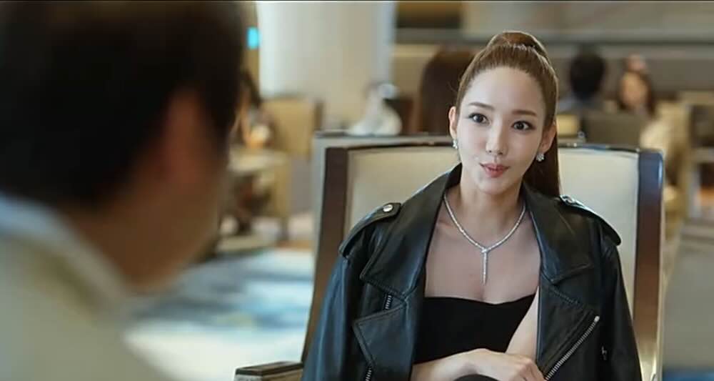 Episode 1 -  An Introduction scene of Choi Sang Eun and her contract marriage services