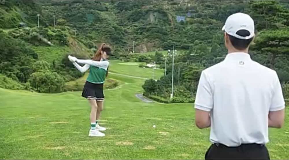 Episode 8 - Choi Sang Eun and Jung Ji Ho Comic Golf Playing Scene