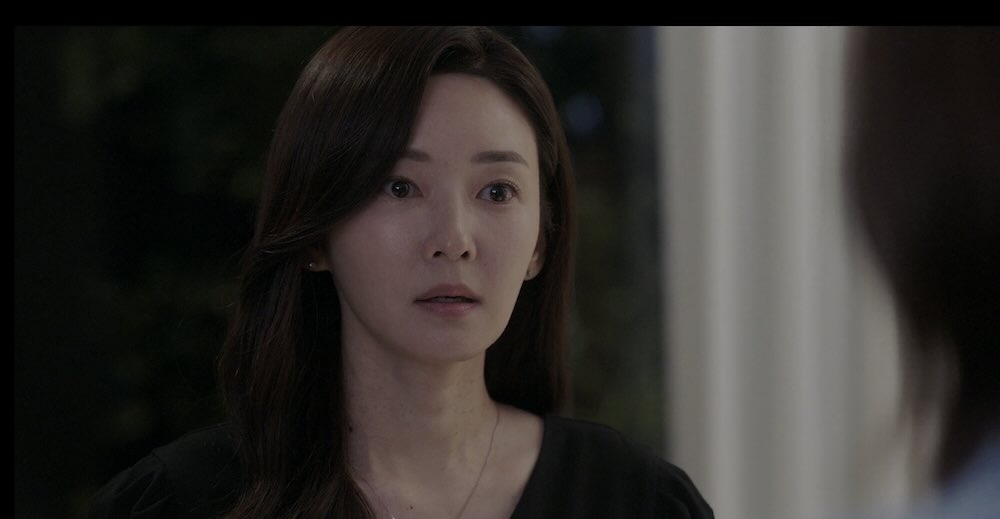 Episode 5 Scene - Eun Su-Hyun confronts the woman who is having an affair with her Husband