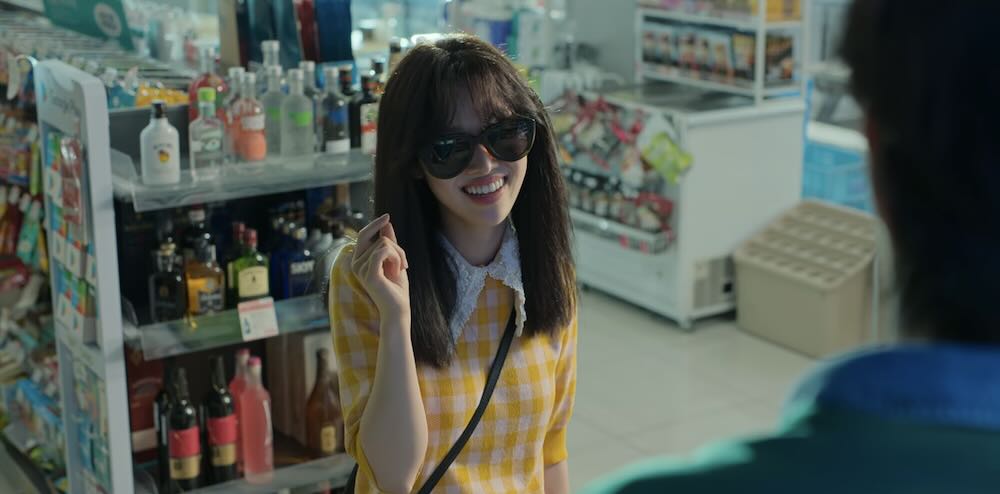 Episode 2 Scene - The Yellow Dress girl appears as customer and threatens Lee Tang for money