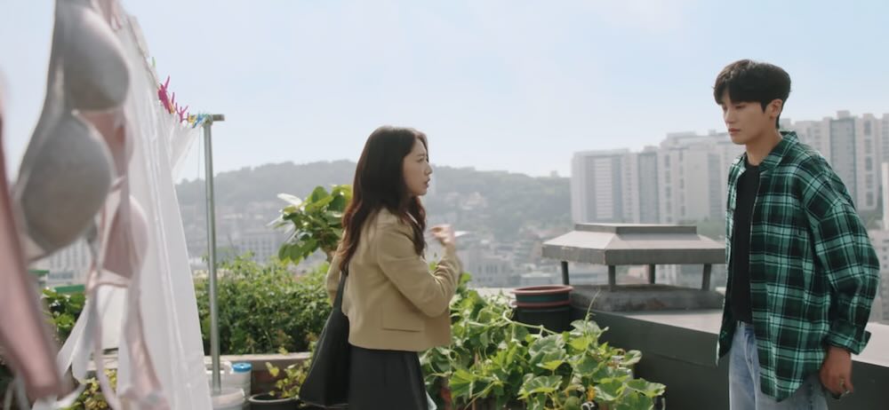 Episode 10 Scene - Yeo Jeong-woo remembers when he went to the rooftop and hugged Nam Ha-Neul